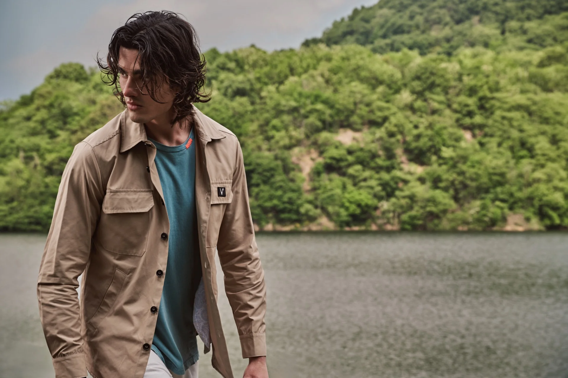 V2 Brand: L'Essenza del Made in Italy