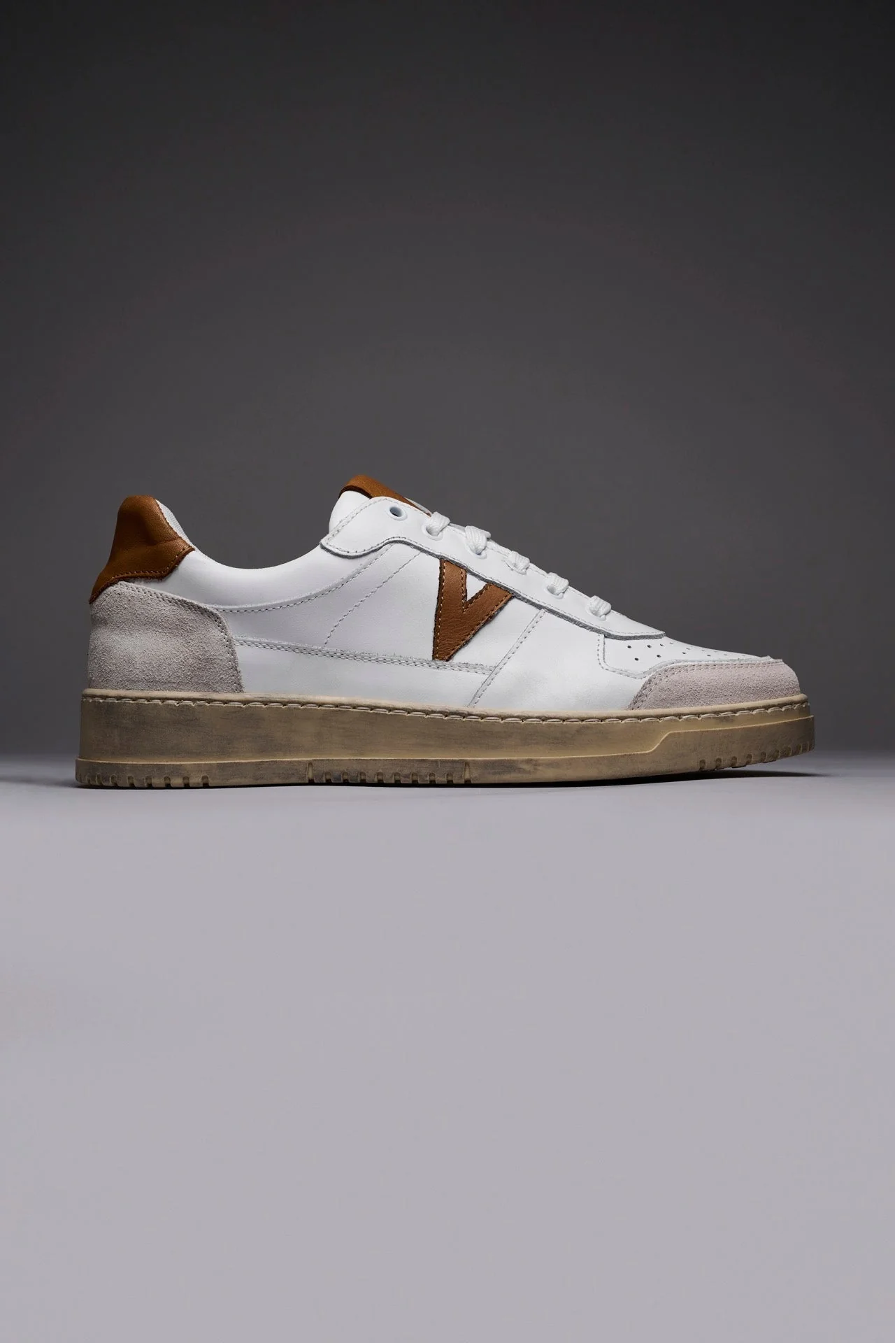 Sneakers Outlet
